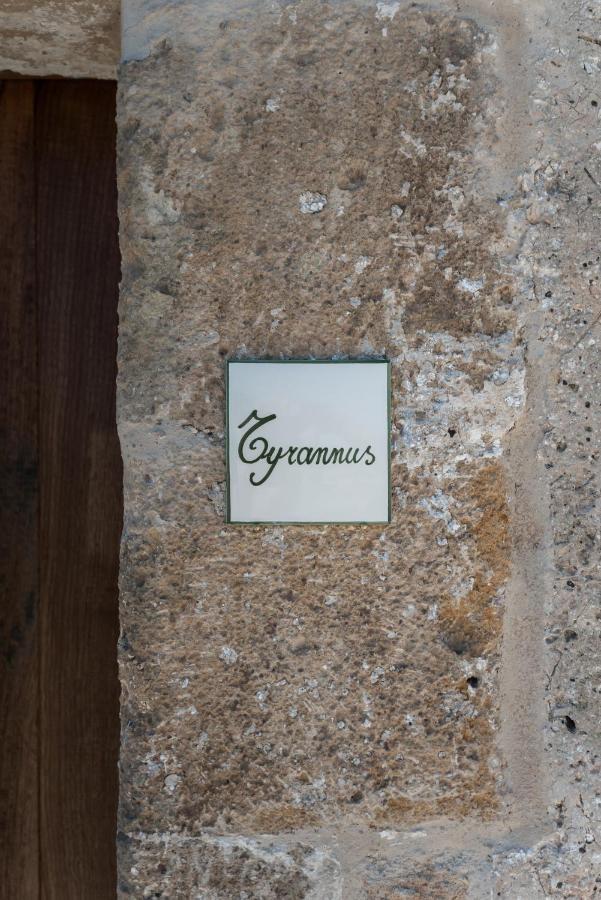 Masseria Torleanzi Wine Relais San Pietro Vernotico Εξωτερικό φωτογραφία
